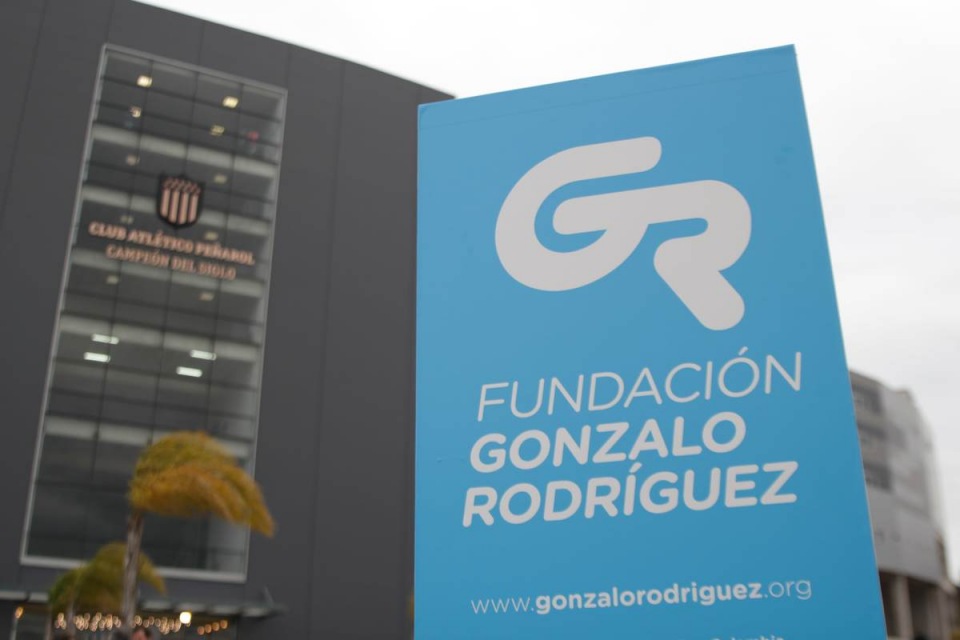 Peñarol pays homage to Gonzalo Rodriguez