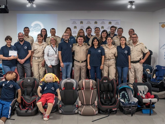 Traffic Police officers, municipality staff and risk prevention officers from the National Insurance Bank (BSE) will be trained in Child Passenger Safety