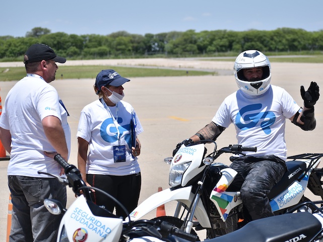 Avanza el proyecto de motoescuelas municipales en Argentina