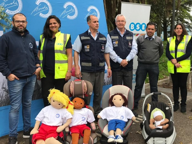 Safe transport of children in cars in Rivera